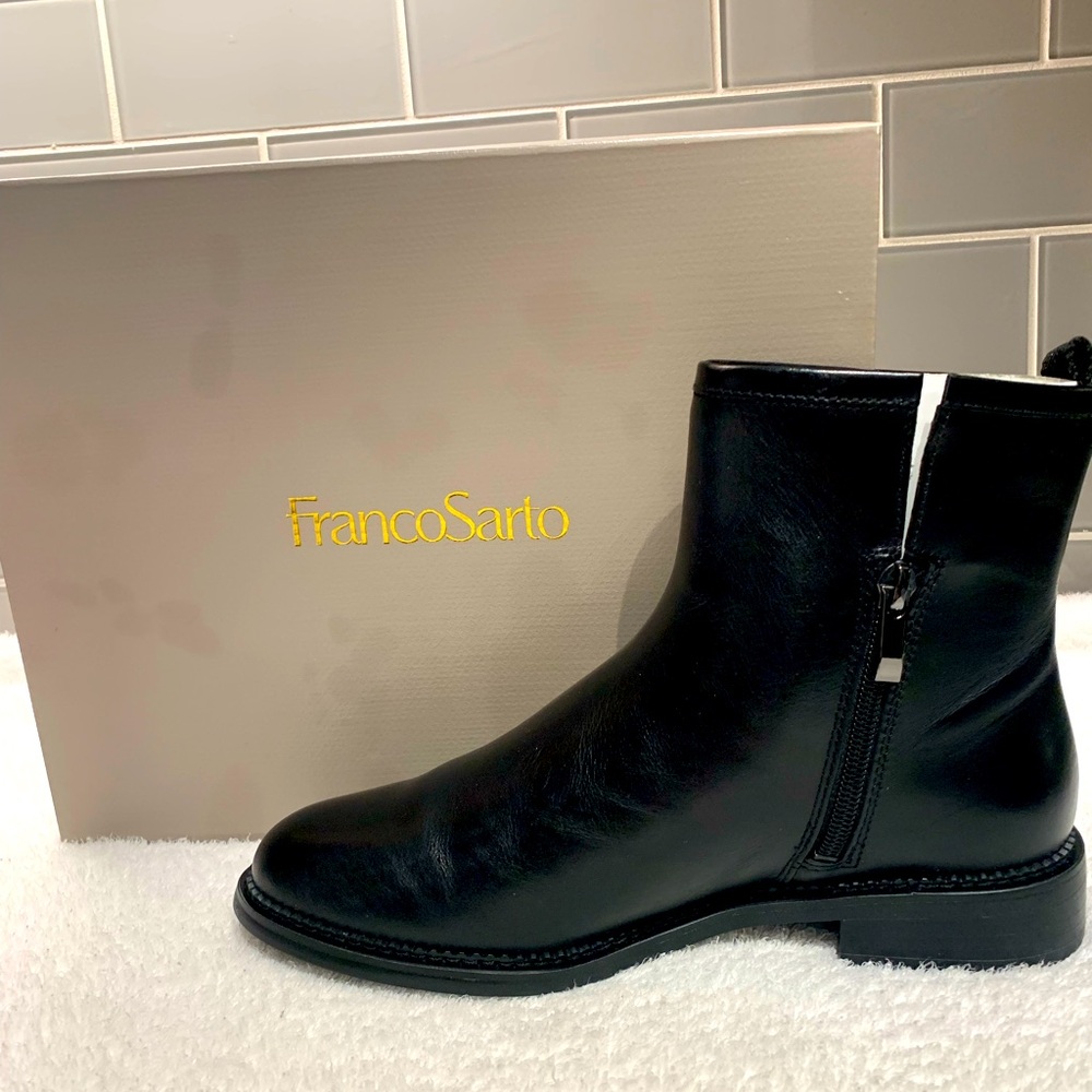 Franco Sarto Hixton Booties. NWT. Black leather. Size 8M original box